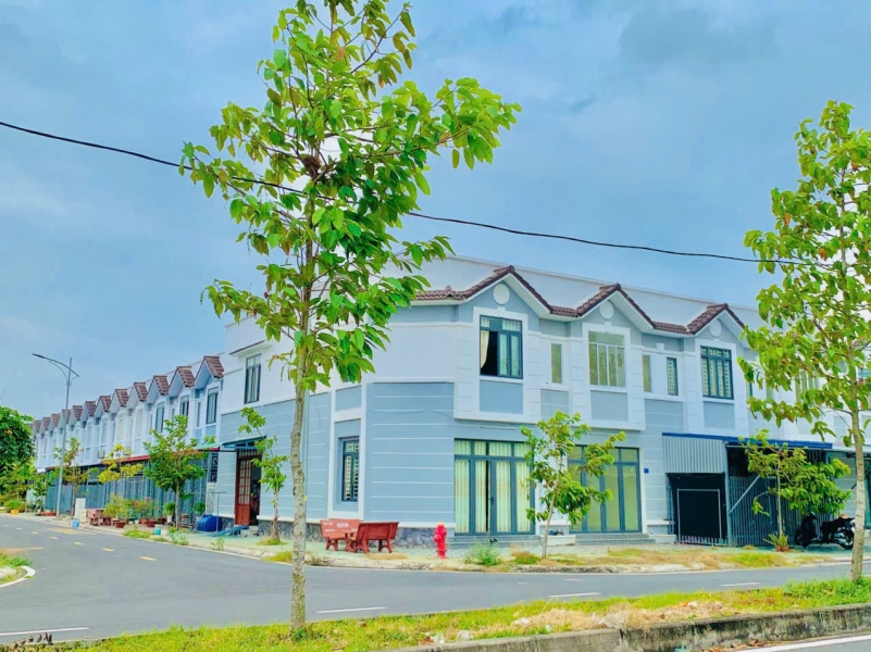 Nhà phố 1 trệt 1 lầu KĐT p4, Trà Vinh giá 993tr
